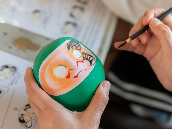 【京成船橋発】群馬 だるま絵付け体験と徳明園の紅葉<コースNo.25-1089-A>(京成トラベル)2